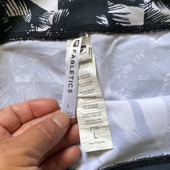 Fabletics pencil skirt L - Picture 3 of 4